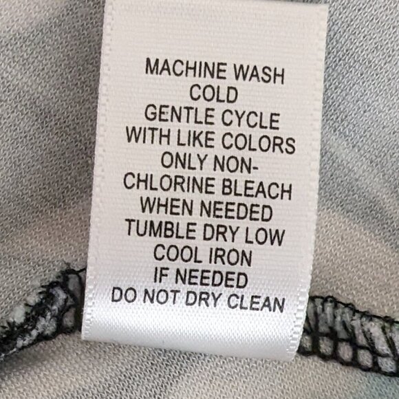 Women's VOLCOM Floral Tank Knit Mini Dress; Peek Hole; Back Zipper; Size M - Picture 6 of 7